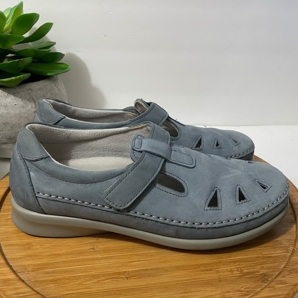SAS Roamer Blue Leather Mary Jane Women 9 Wide Width Cutout Comfort Walking Shoe - Picture 2 of 8